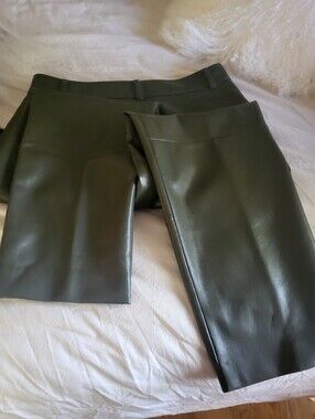 Ladies Faux Leather Pants in Dark Green